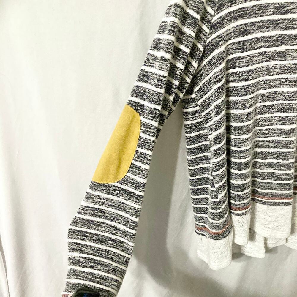 Hem & Thread Women's Large Knit Striped Top Button Back Lacy Detail - Picture 6 of 10